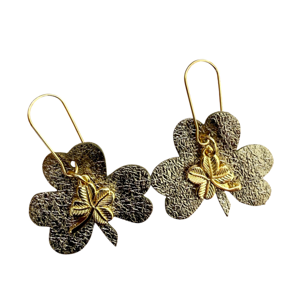 Antique Gold Shamrocks