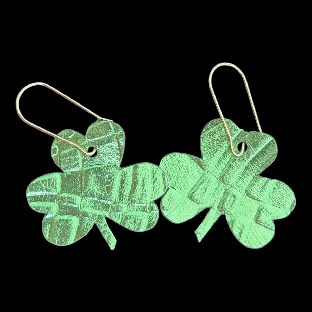 Green Textured Shamrocks